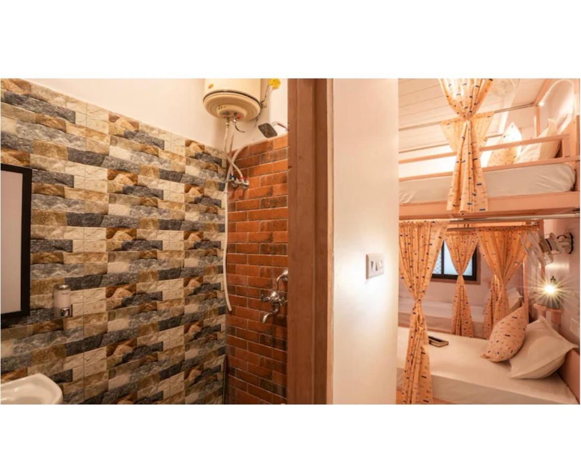 Hostel Padharo *