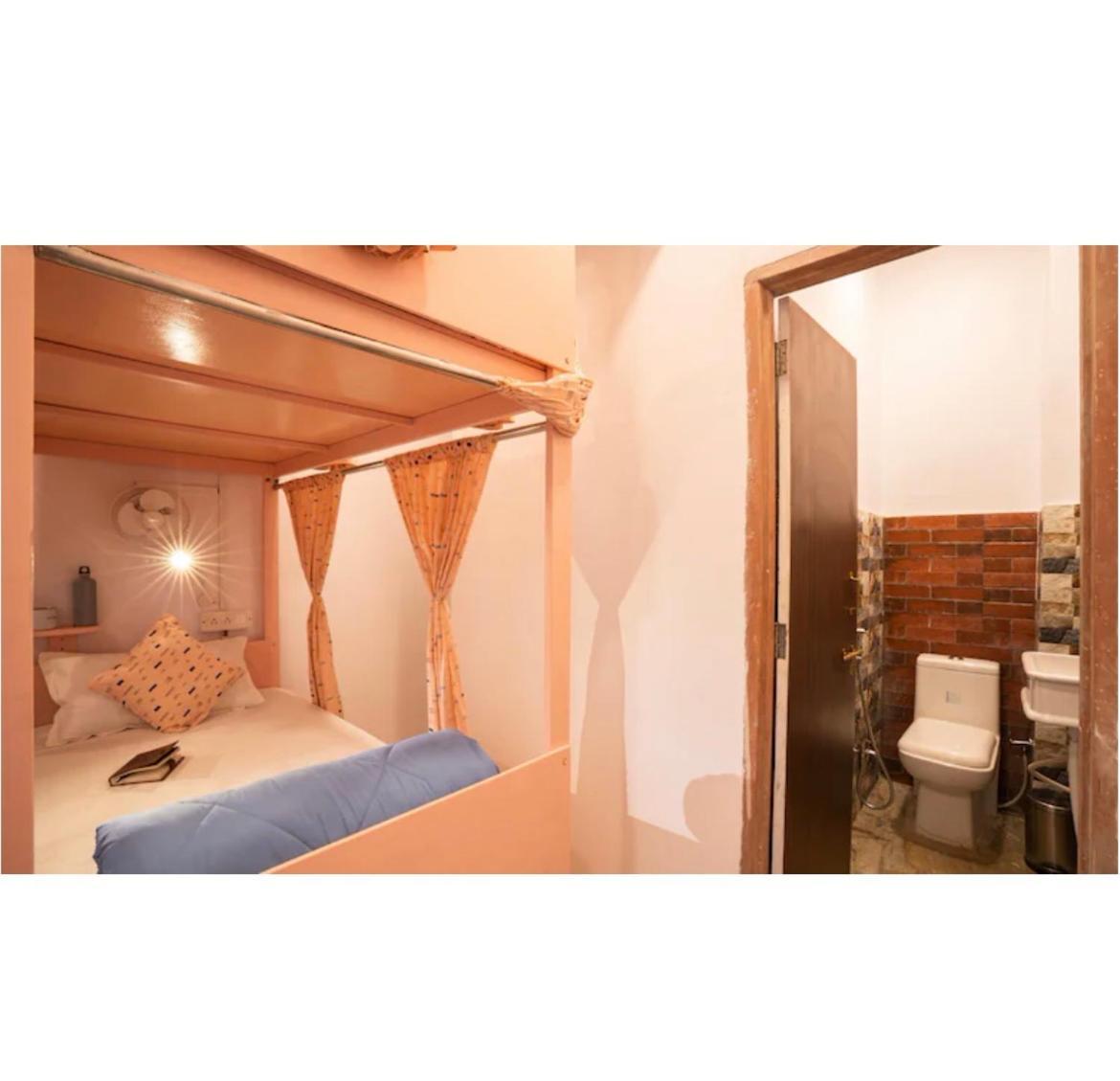 Padharo Hostel