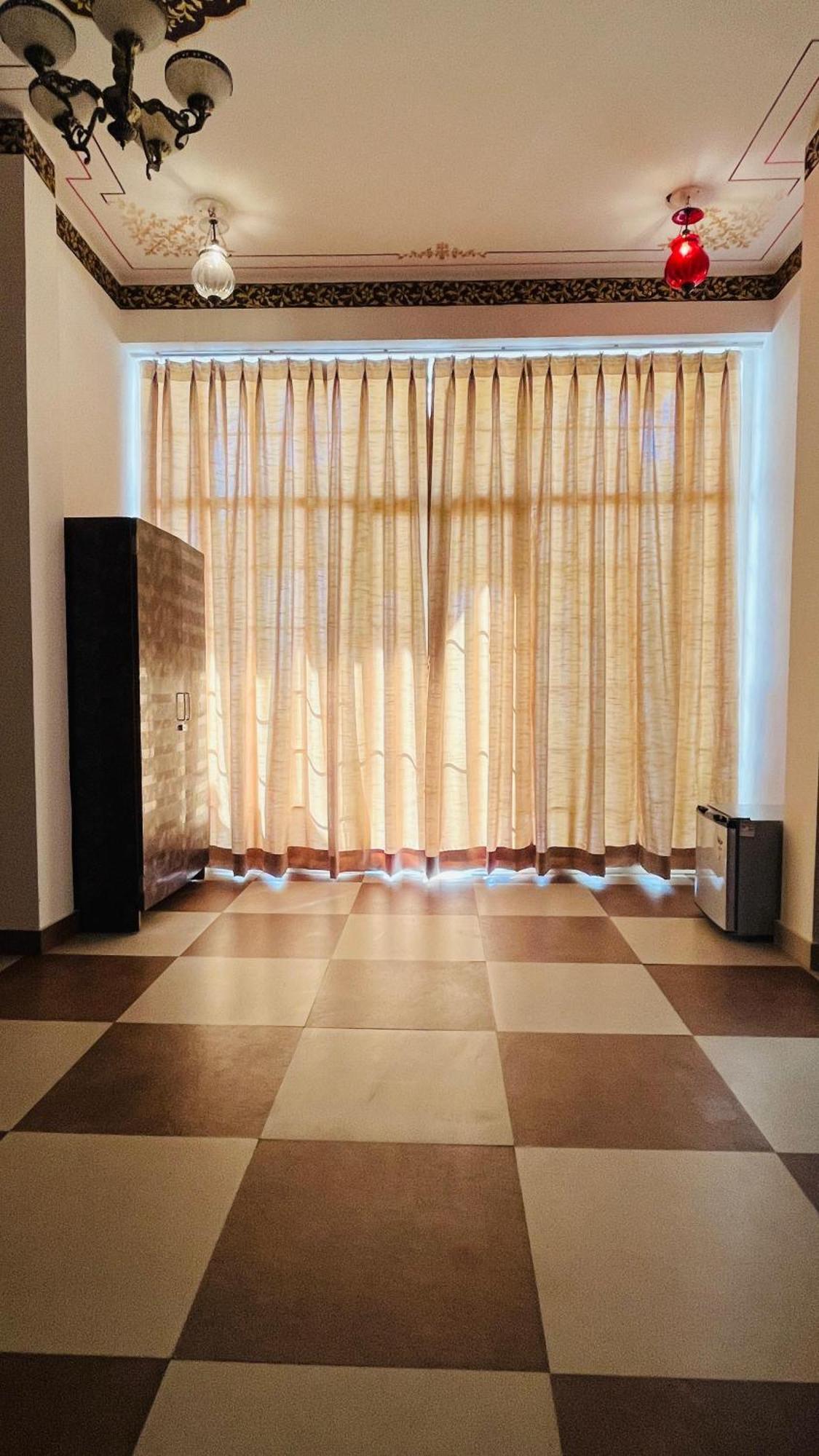 Hotel Ushaan Haveli