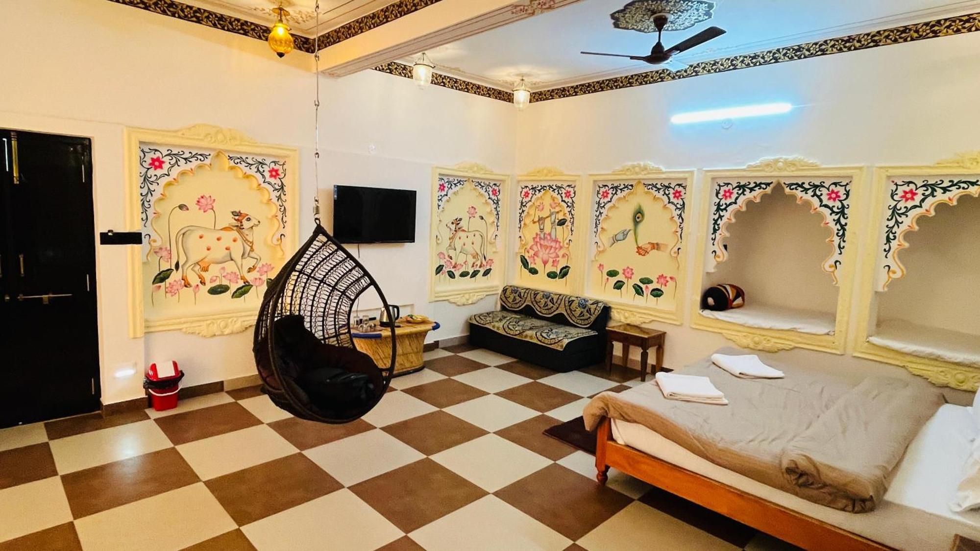 Ushaan Haveli