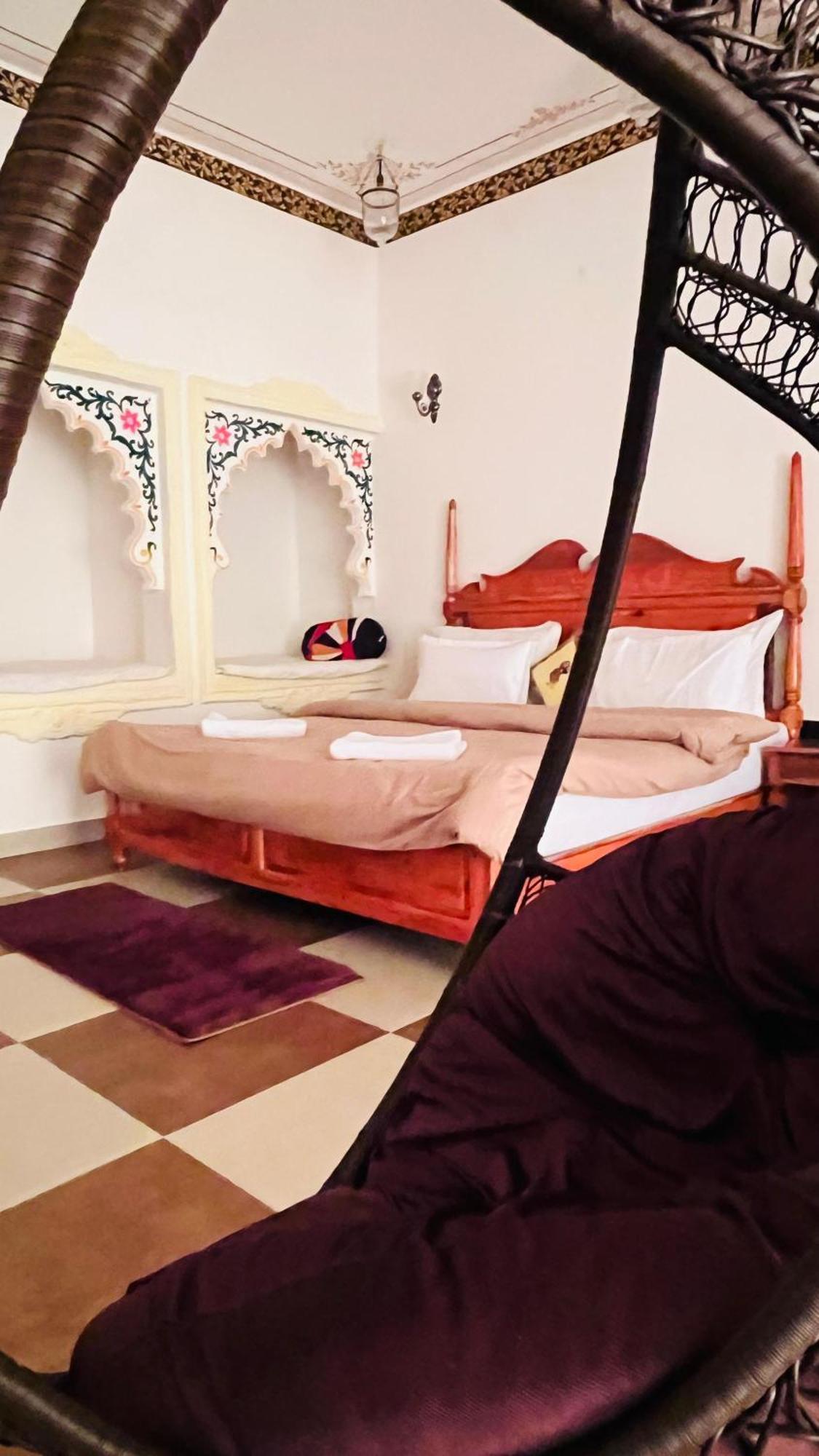 Ushaan Haveli Hotel