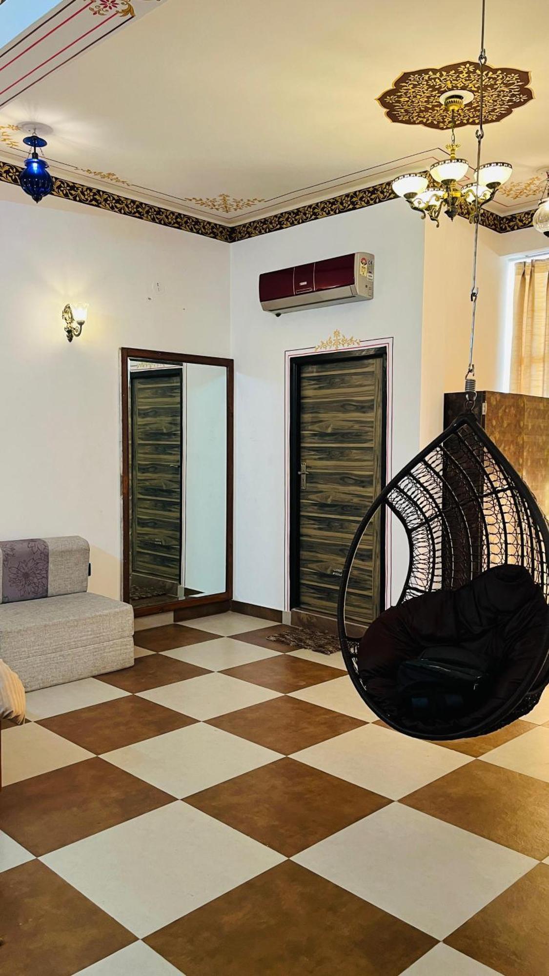 Hotel Ushaan Haveli