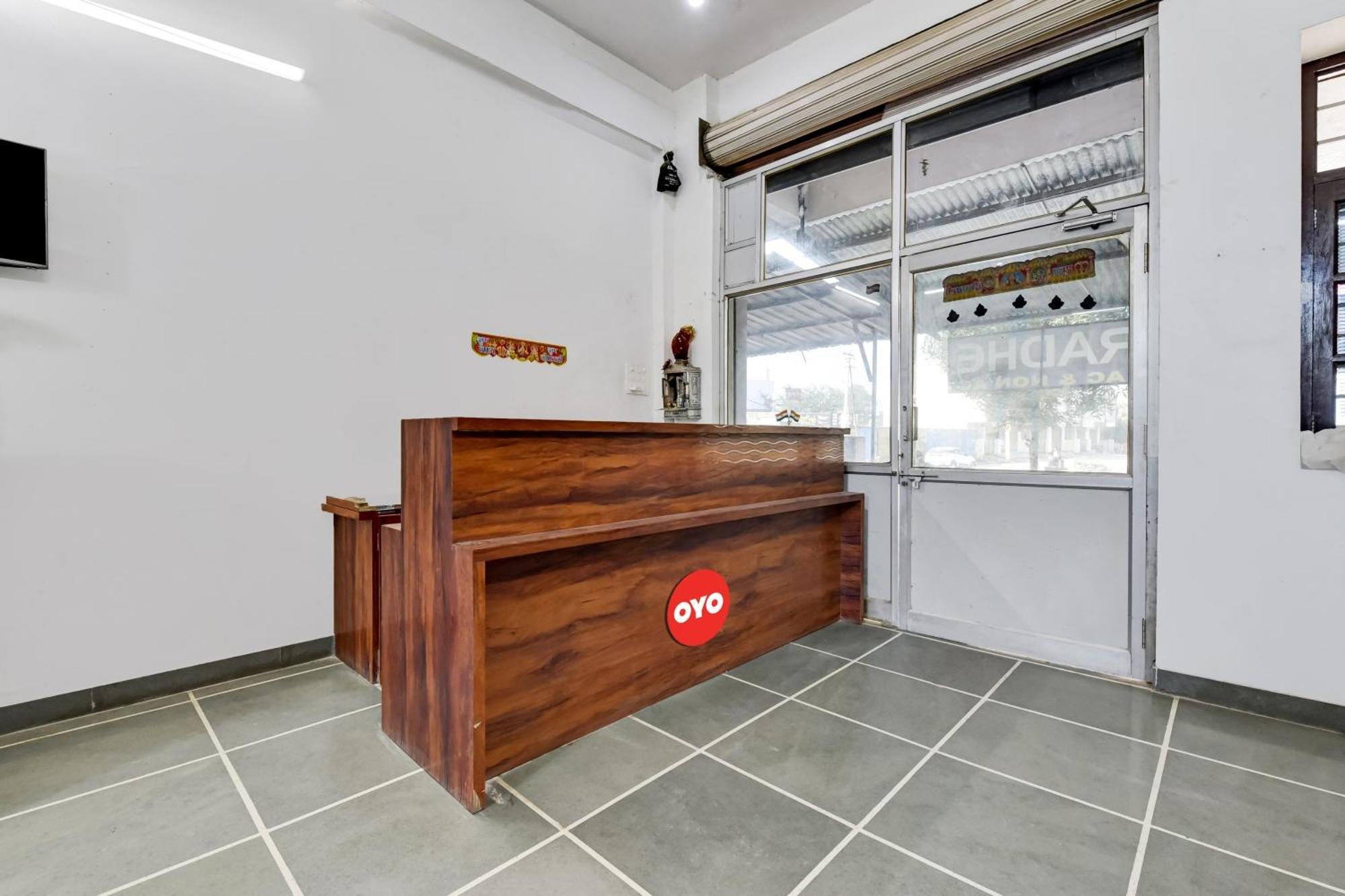 O Radhe Hotel