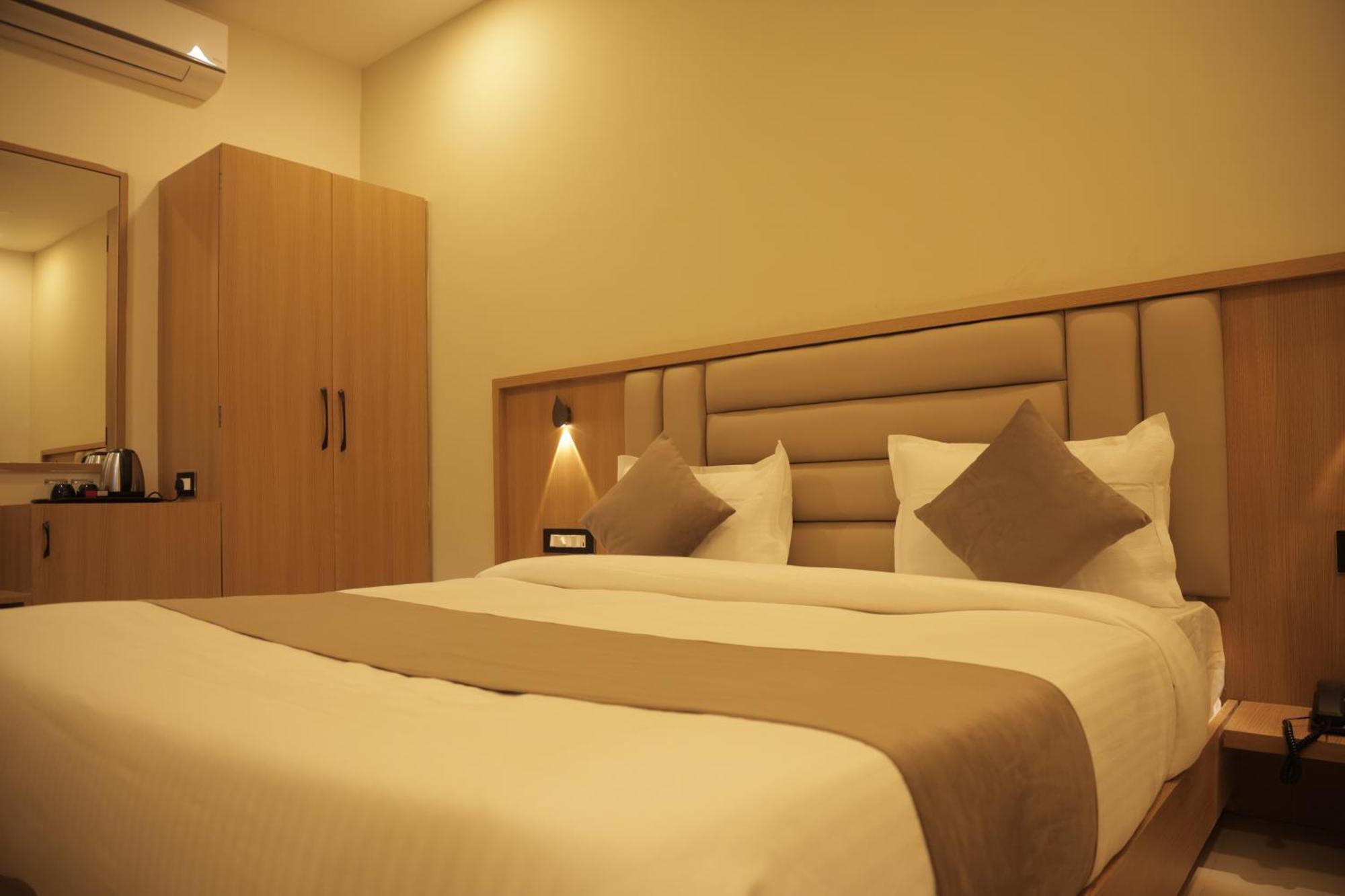 Hotel The Rainbow Udaipur