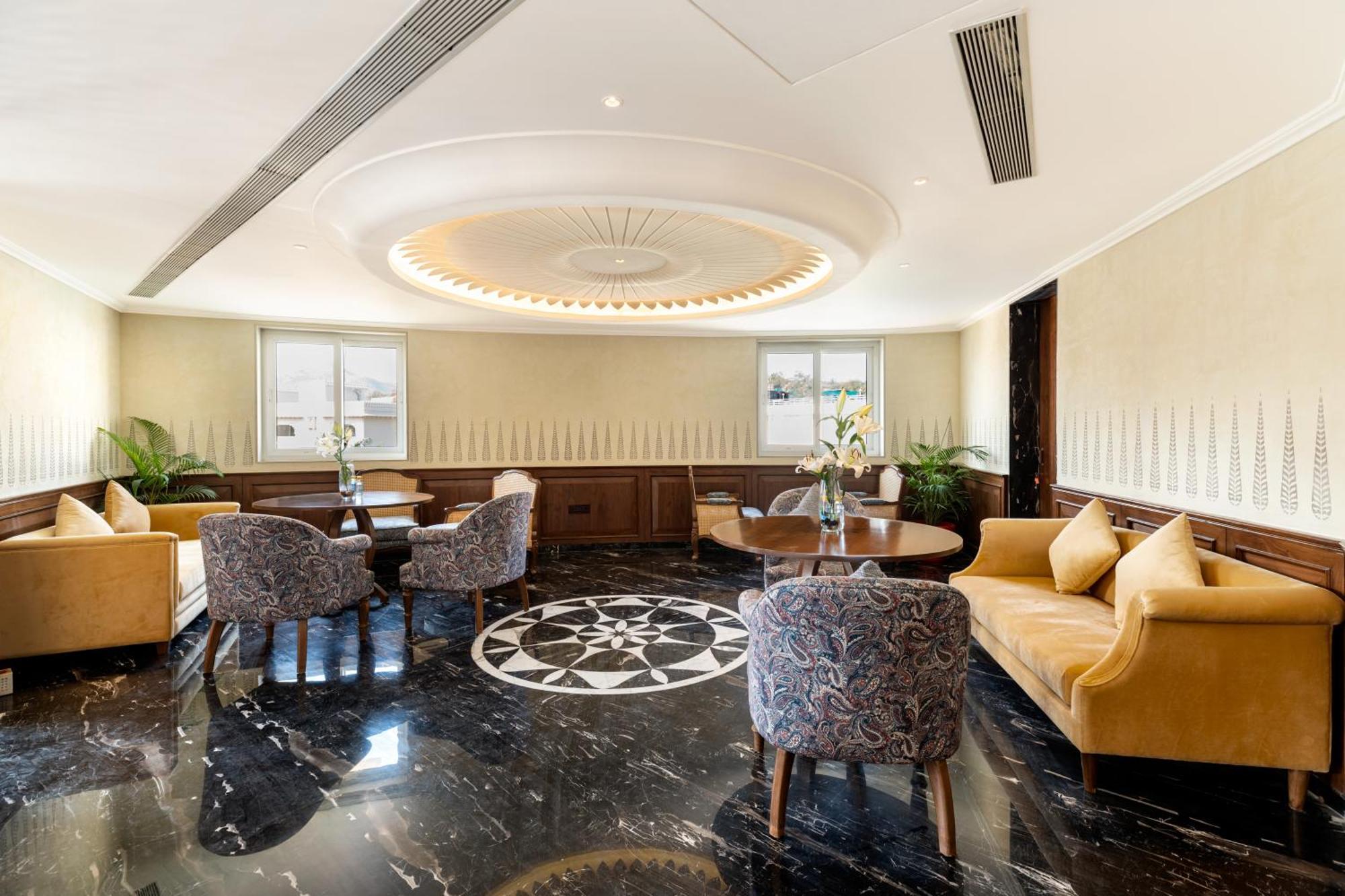 Hotel Sayaji & Udaipur