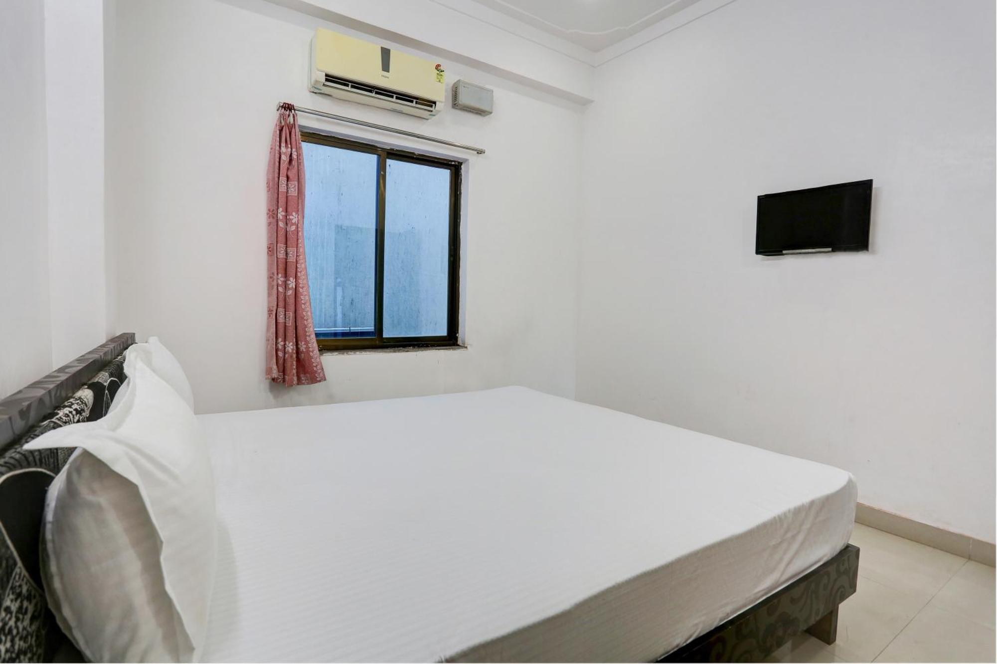 Hotel Super O Goverdhan 4*