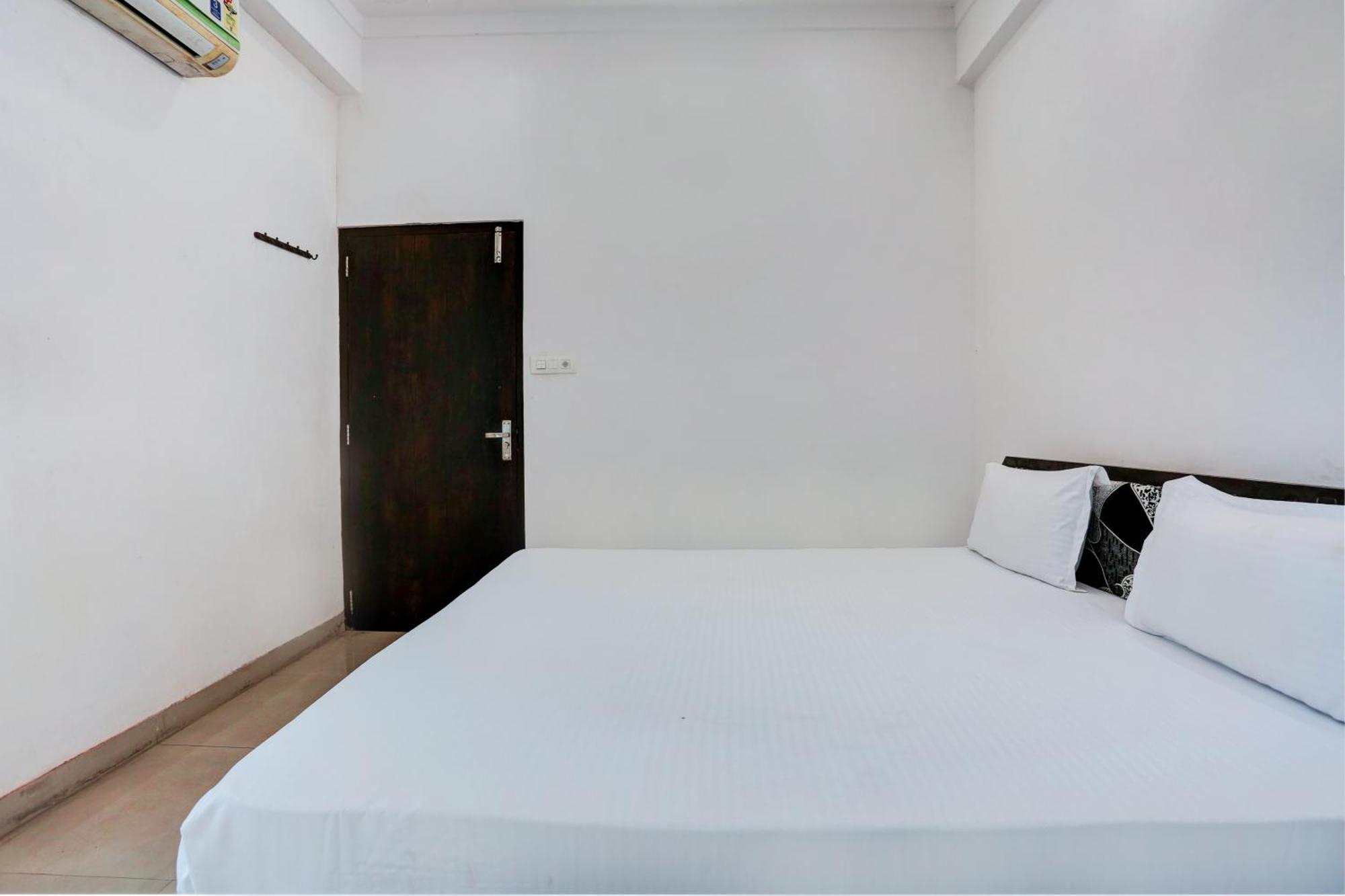 Hotel Super O Goverdhan