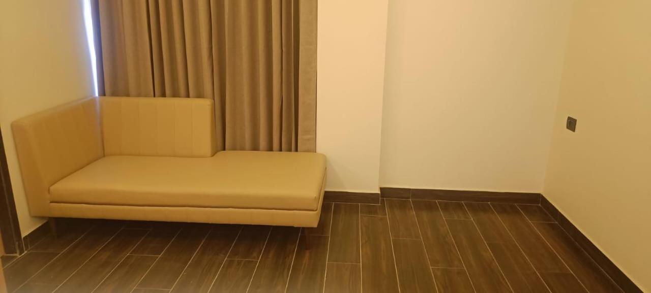 Playsales Naori Hotel