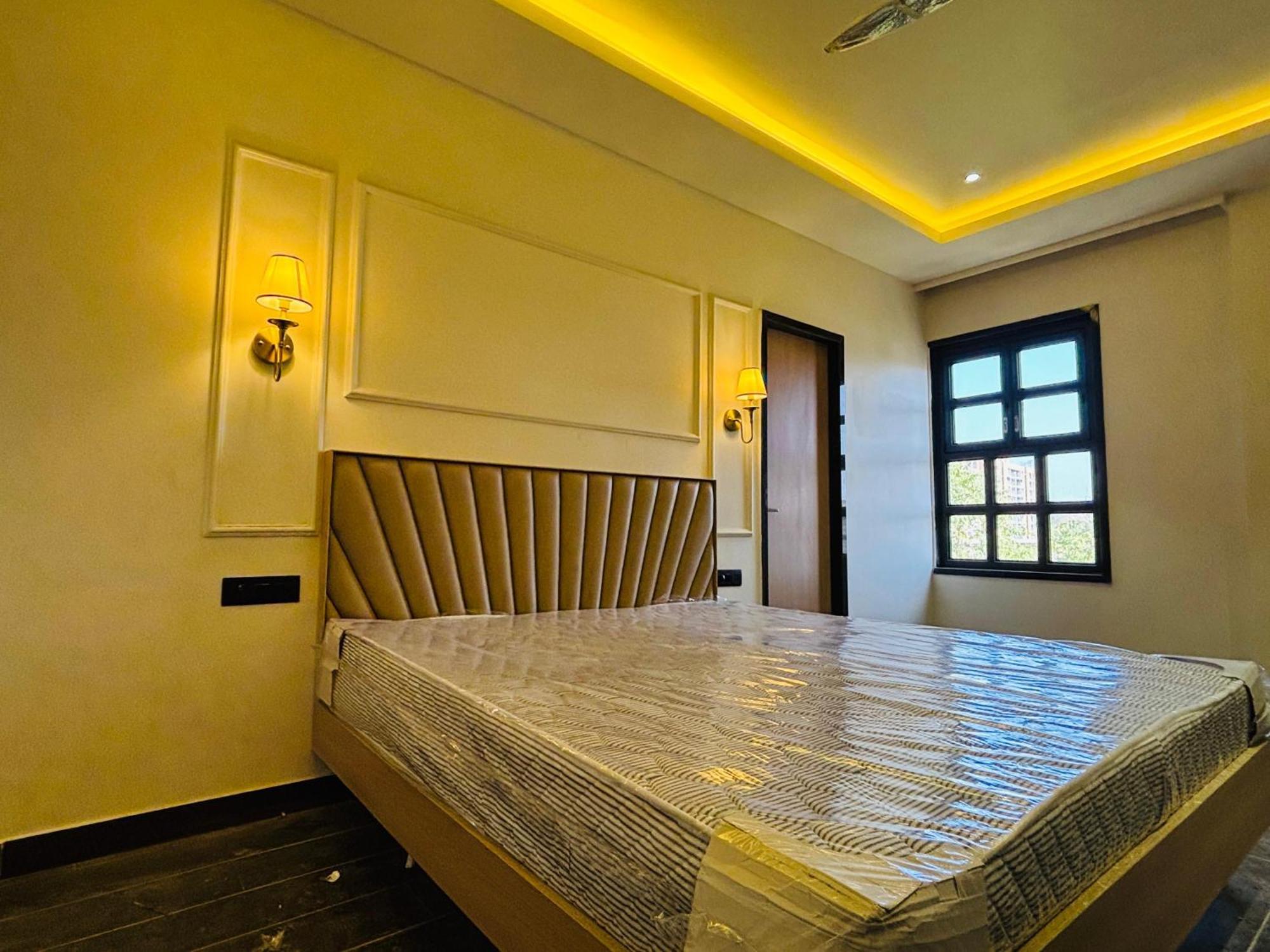Playsales Naori Hotel 3*