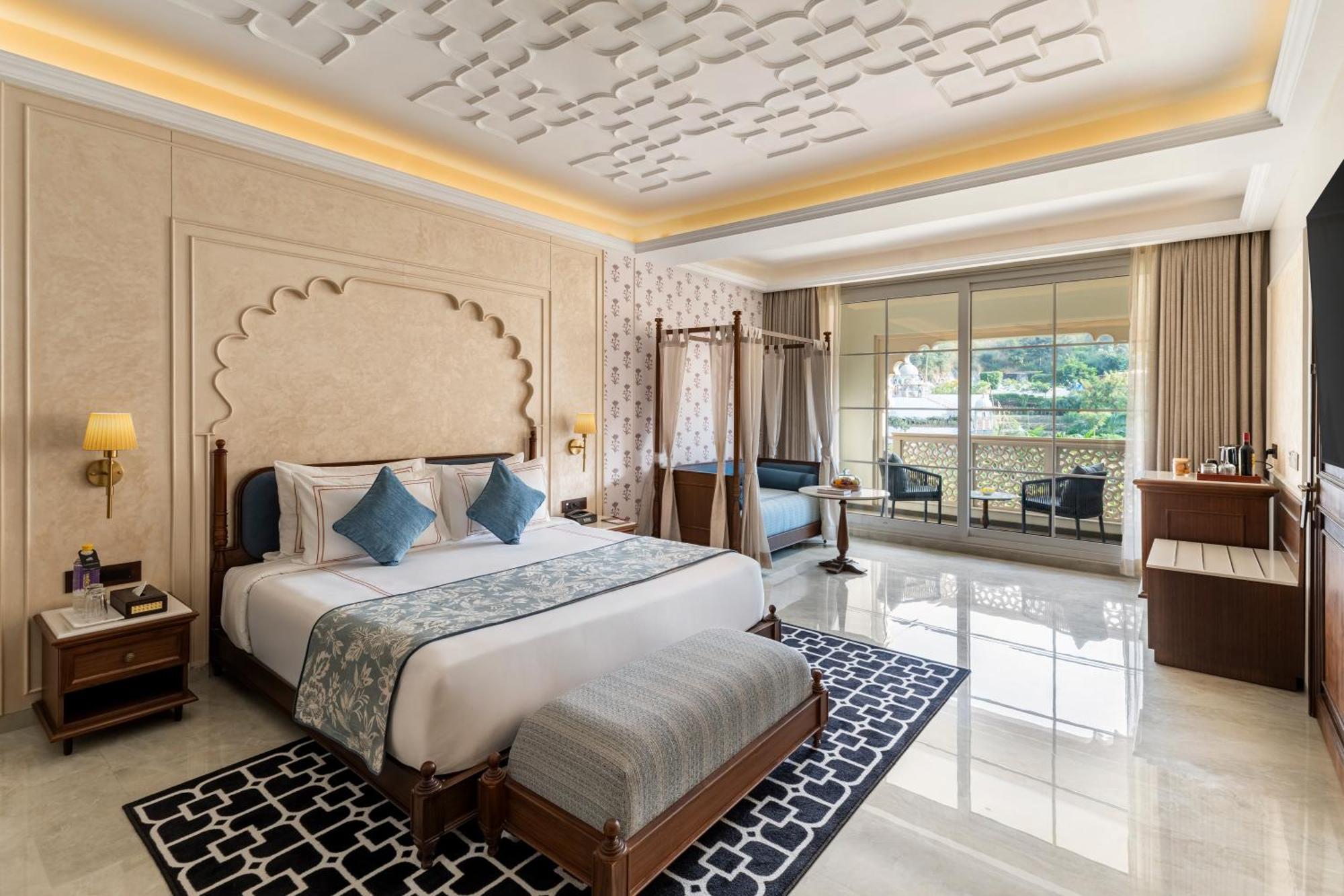 Hotel Sayaji &