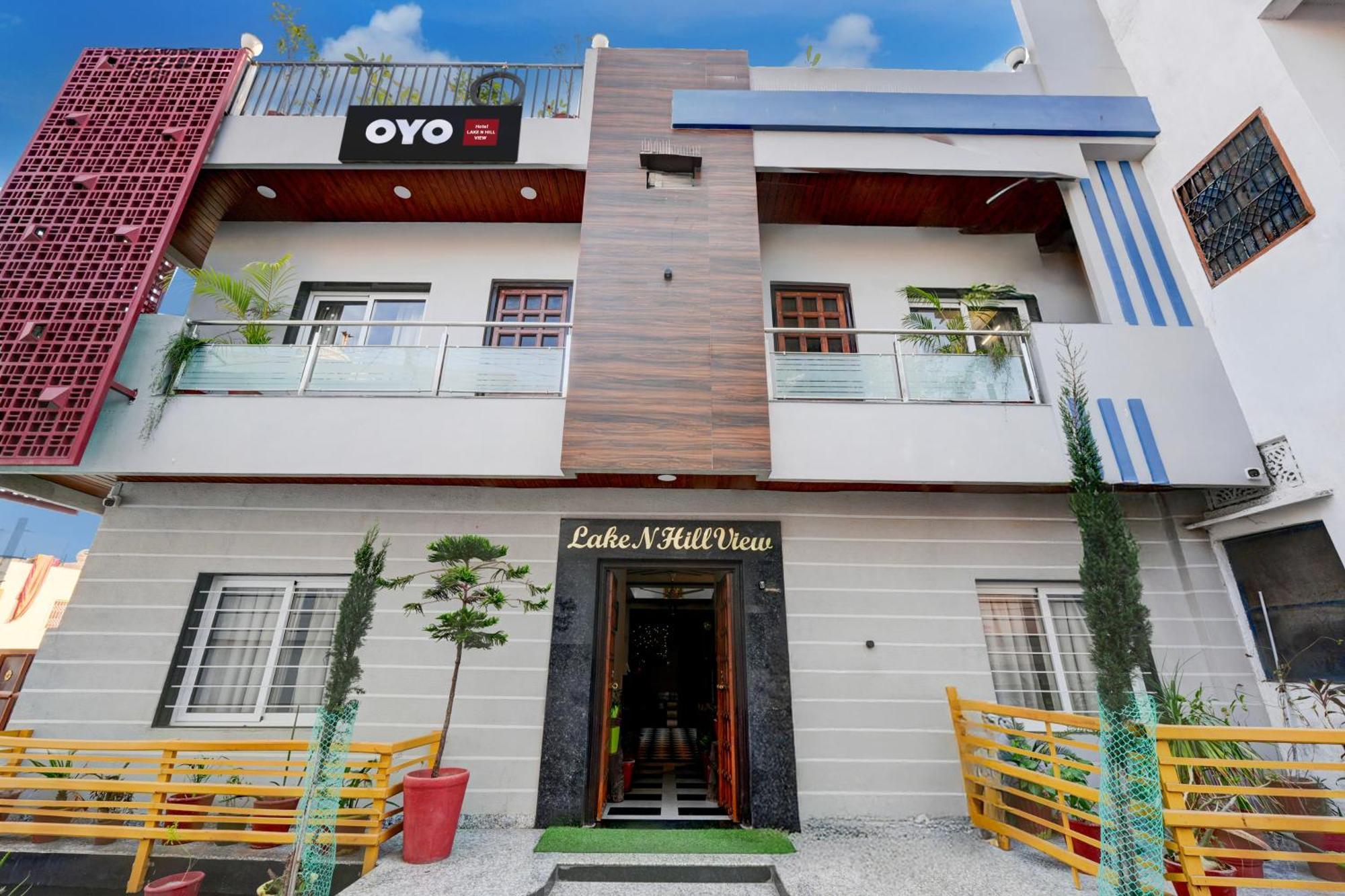 O N Hill View Hotel 3*