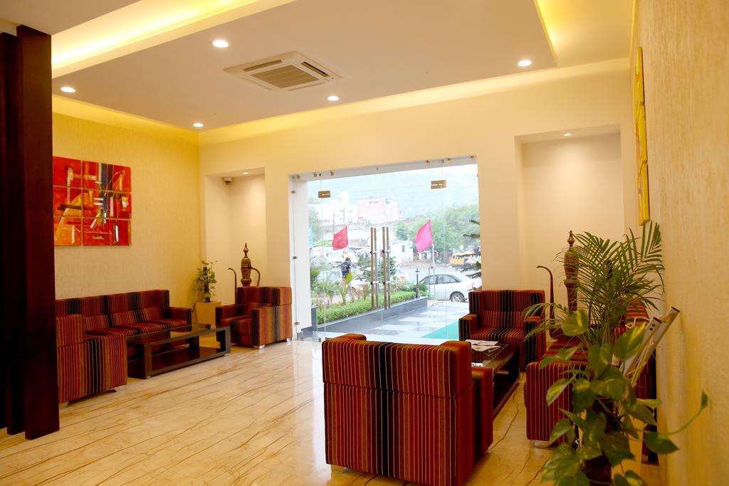 Le Roi Hotel 4*