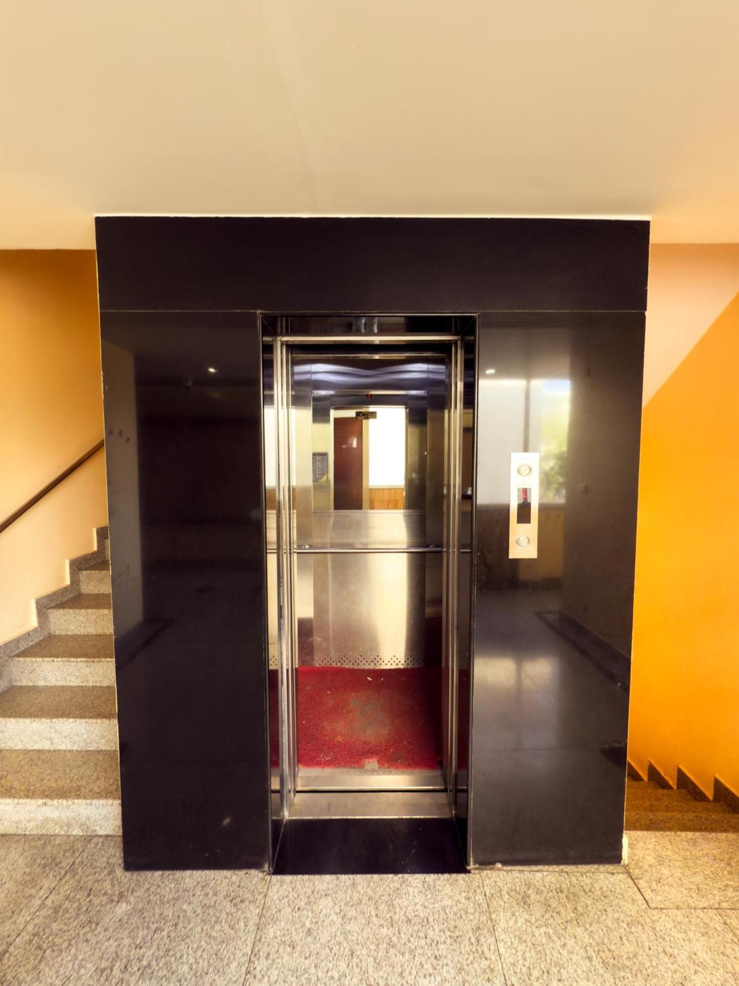 Hotel Royal Palm - A Budget In Udaipur