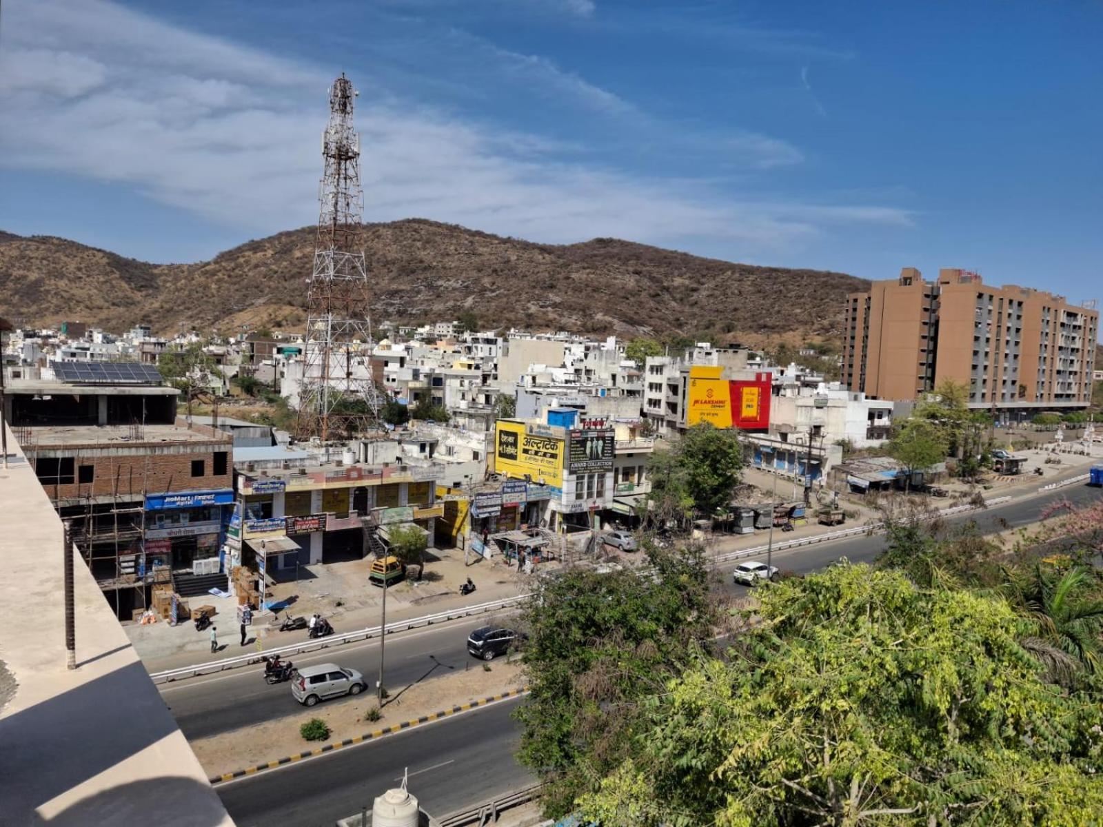 Playsales Naori Hotel