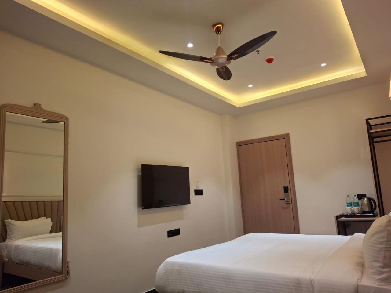 Playsales Naori Hotel 3*