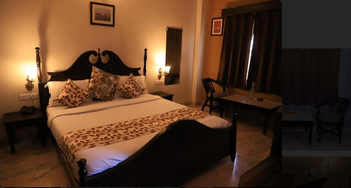 Moti Mahal By A Reva Group 3*
