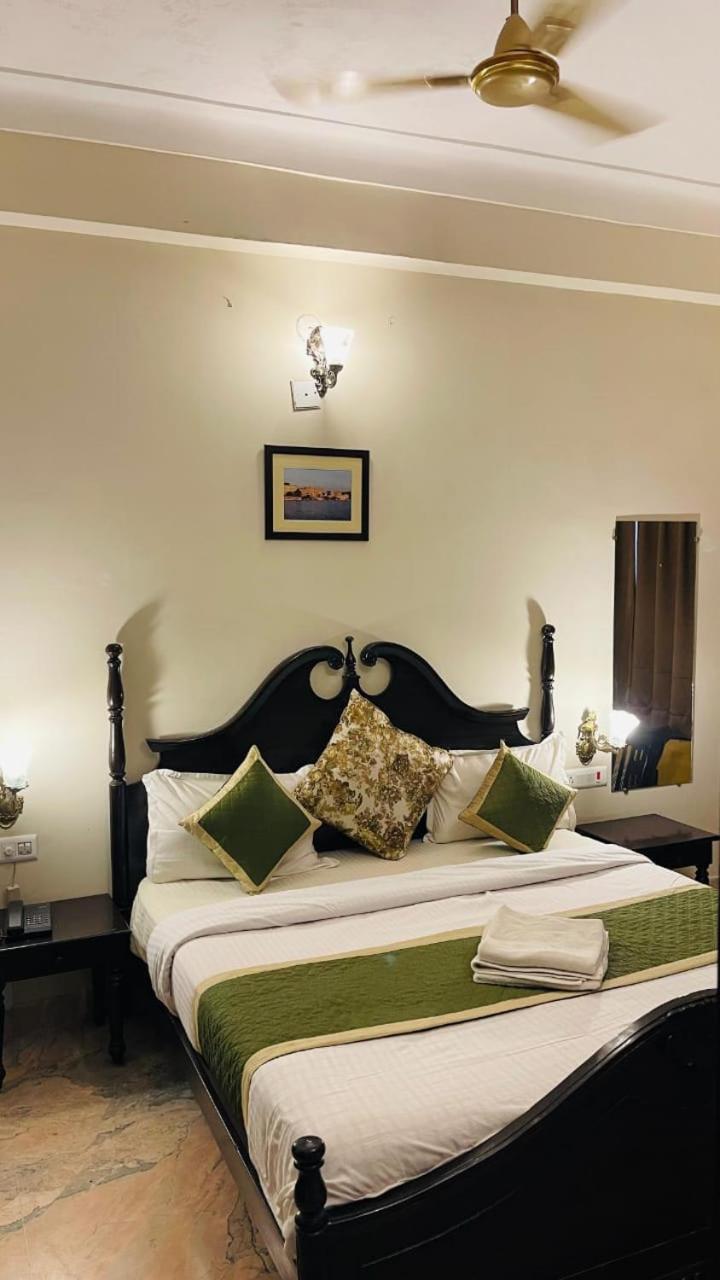 Moti Mahal By A Reva Group