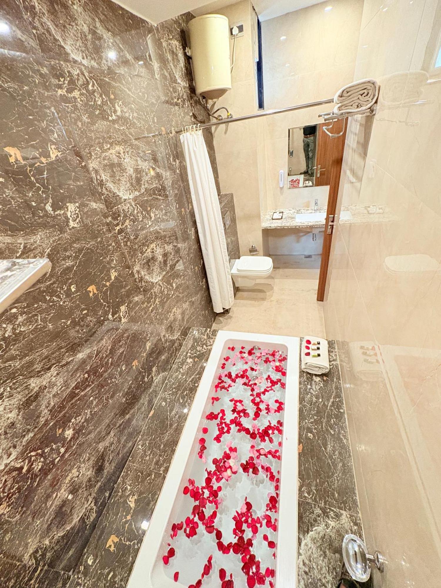 Hotel Parampara And