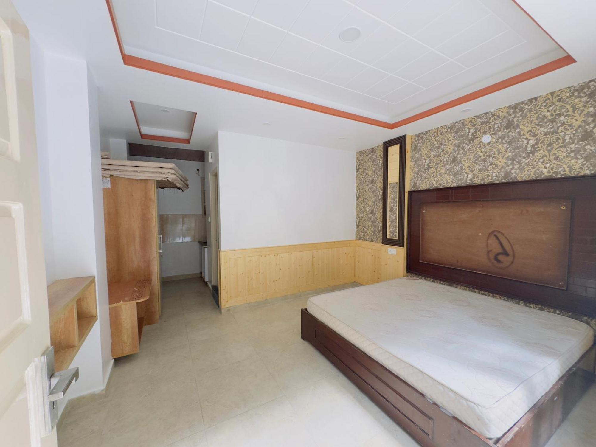 Shri Narayana Stays Udaipur #Top Rated #Near Bus Stand #Railway Station Hotel