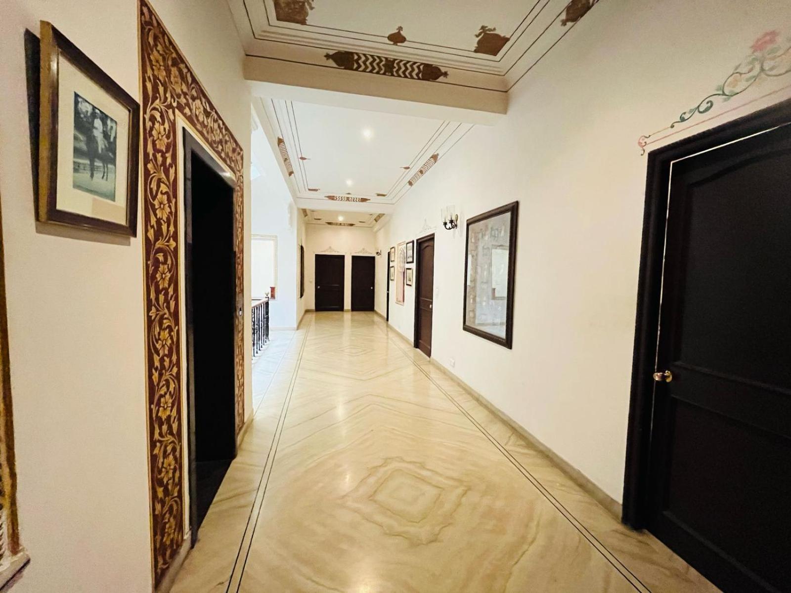Boheda Palace Medi Pe Cafe & Restaurant View 4*