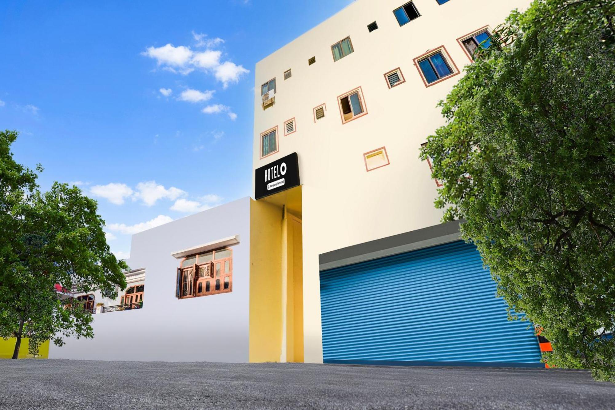 Super O Sector 14 Hotel