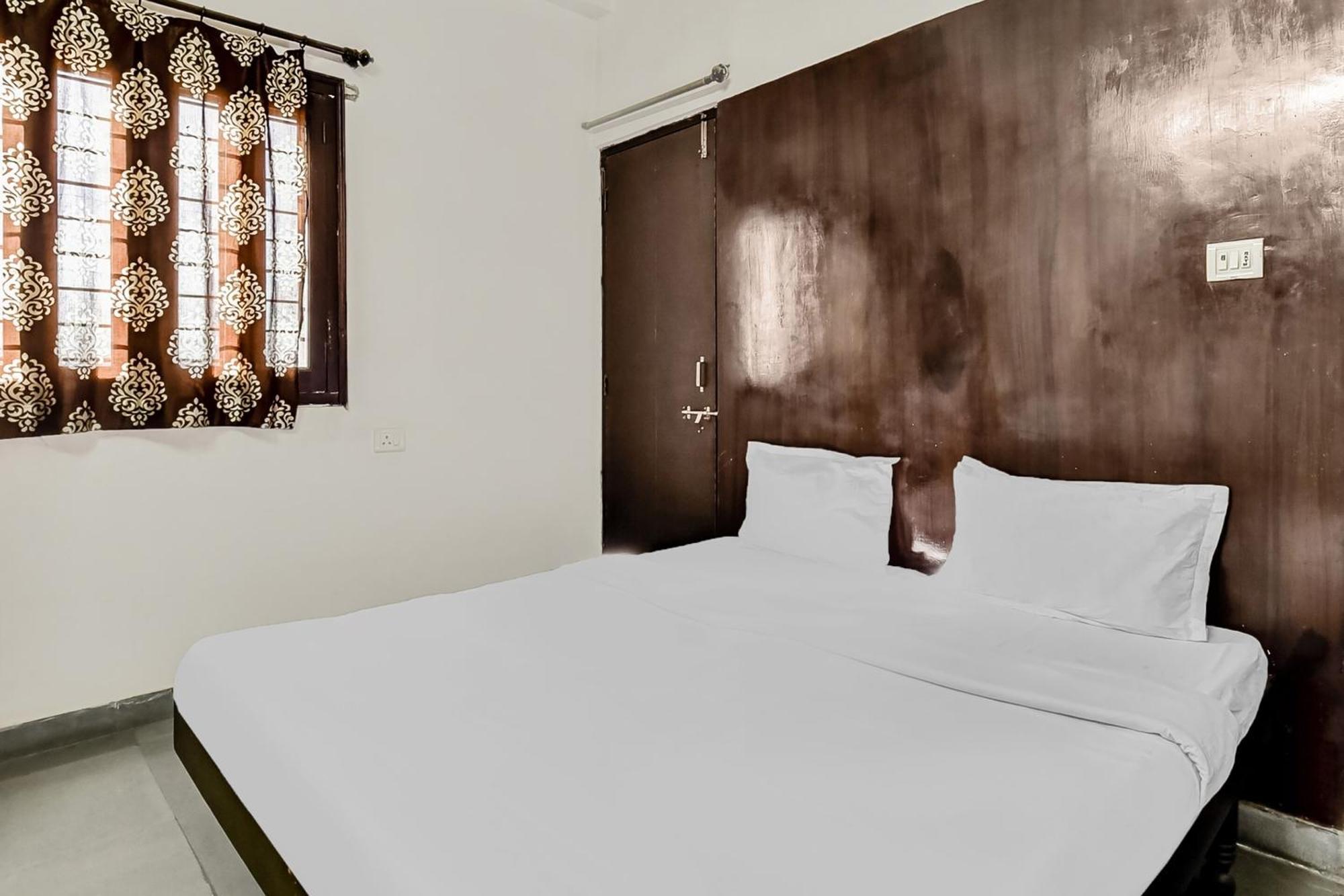 Spot On Unique Residency Hotel Udaipur