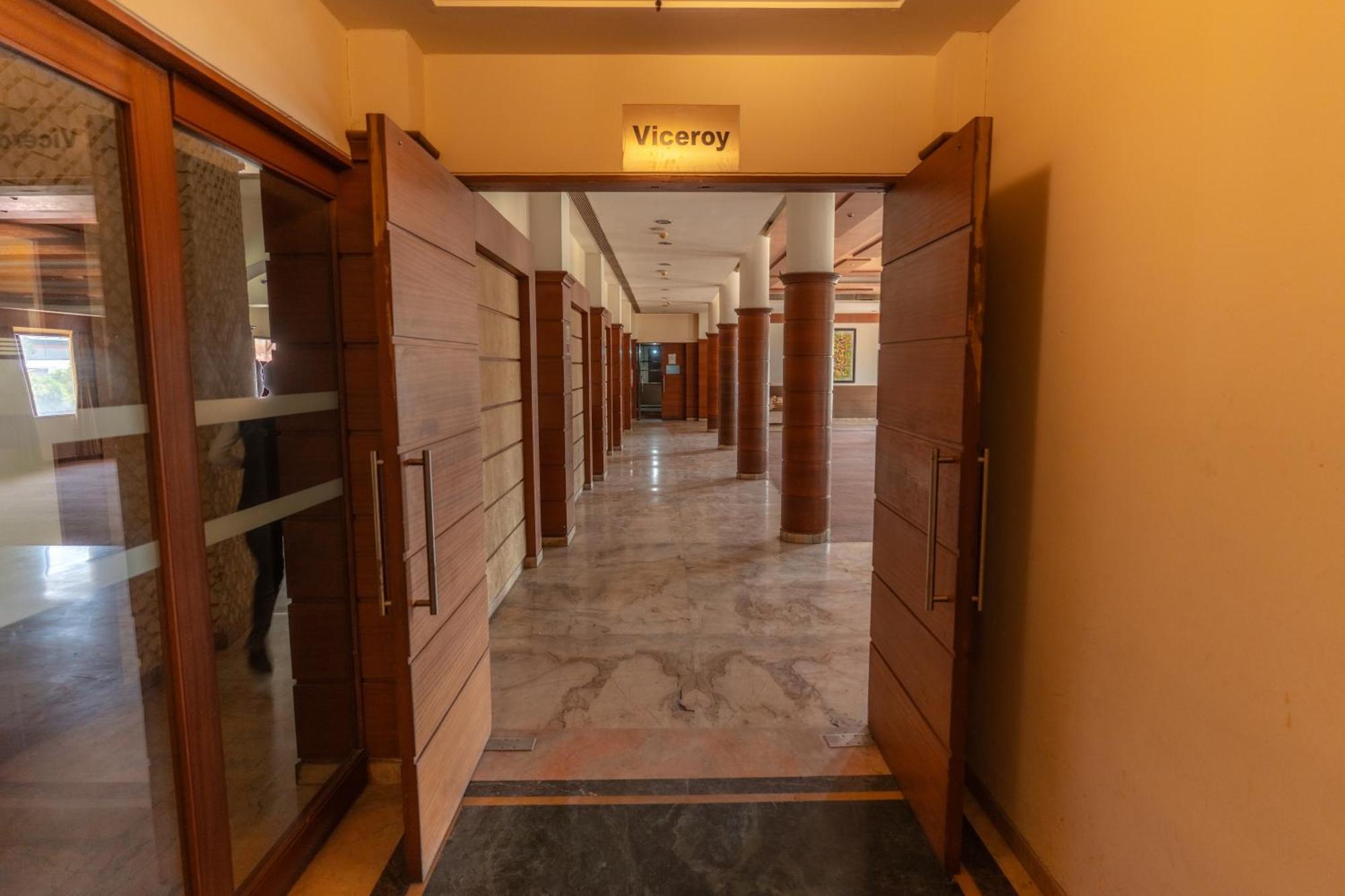 The Sky Imperial, 4*