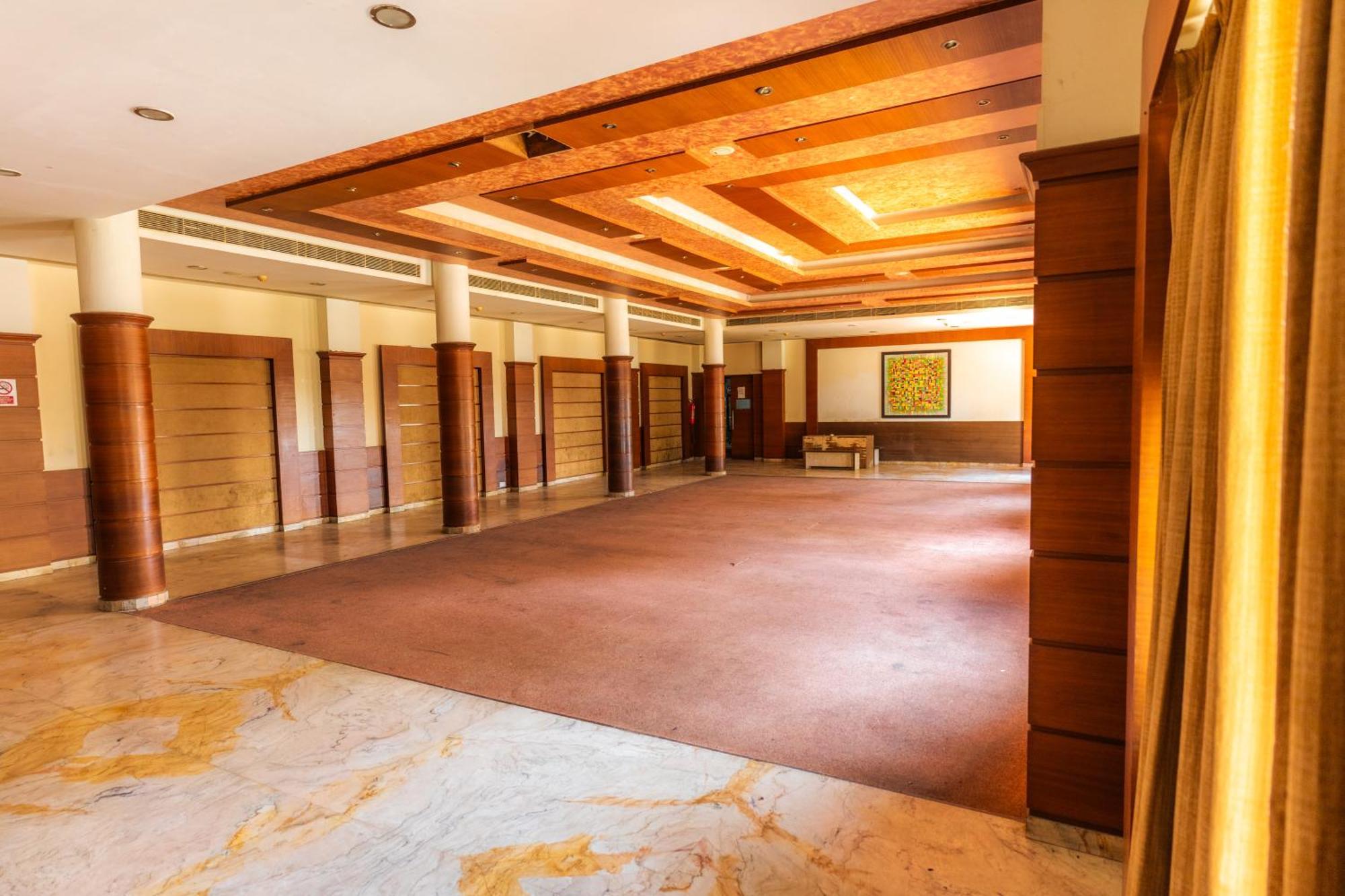 Hotel The Sky Imperial, 4*