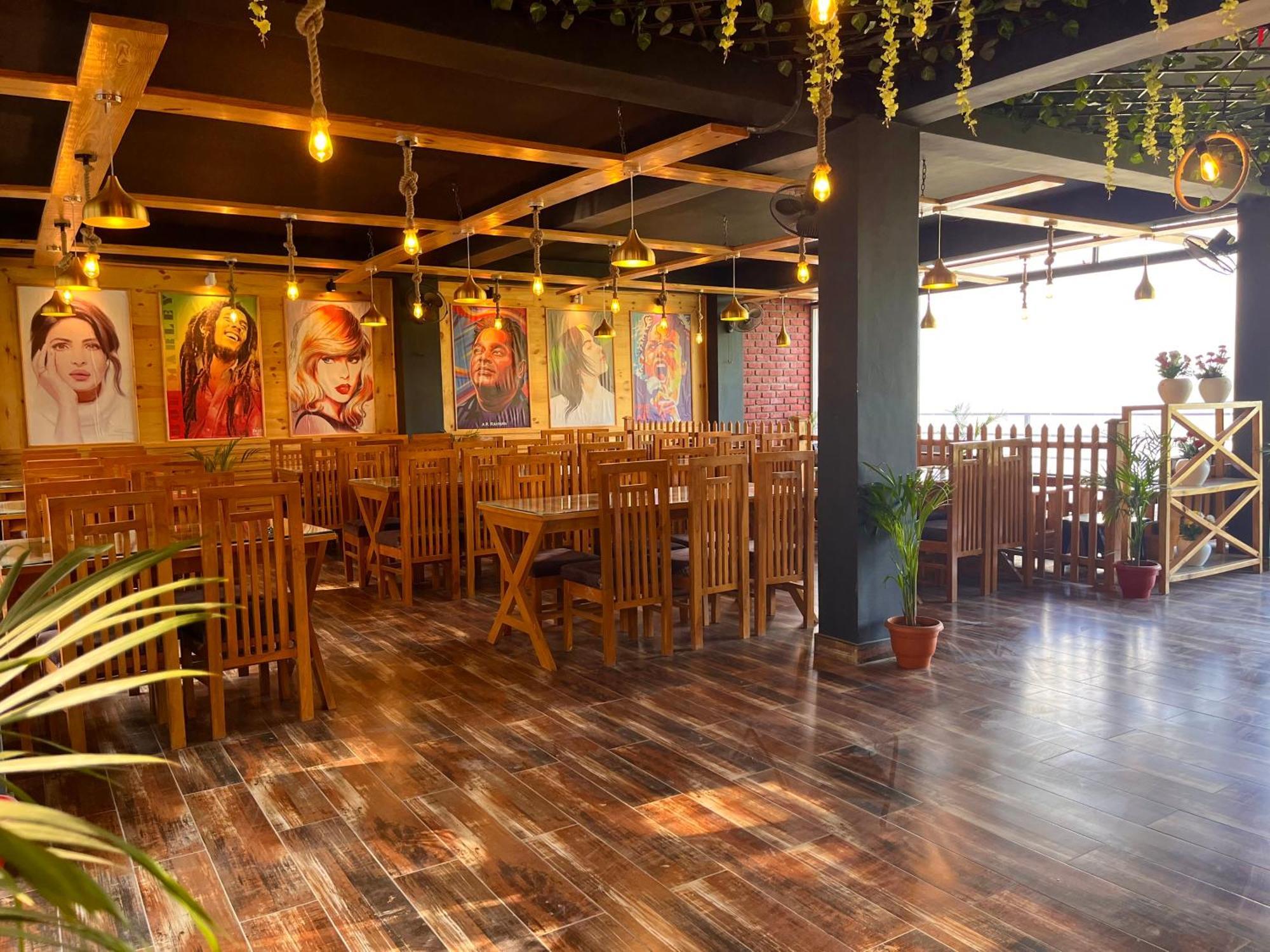 Pinerock Resort Best Selling Property In Mussoorie ! Luxury Rooms ! Mountain View ! Open Terrace ! Cafe ! Parking ! Hotel Mussoorie