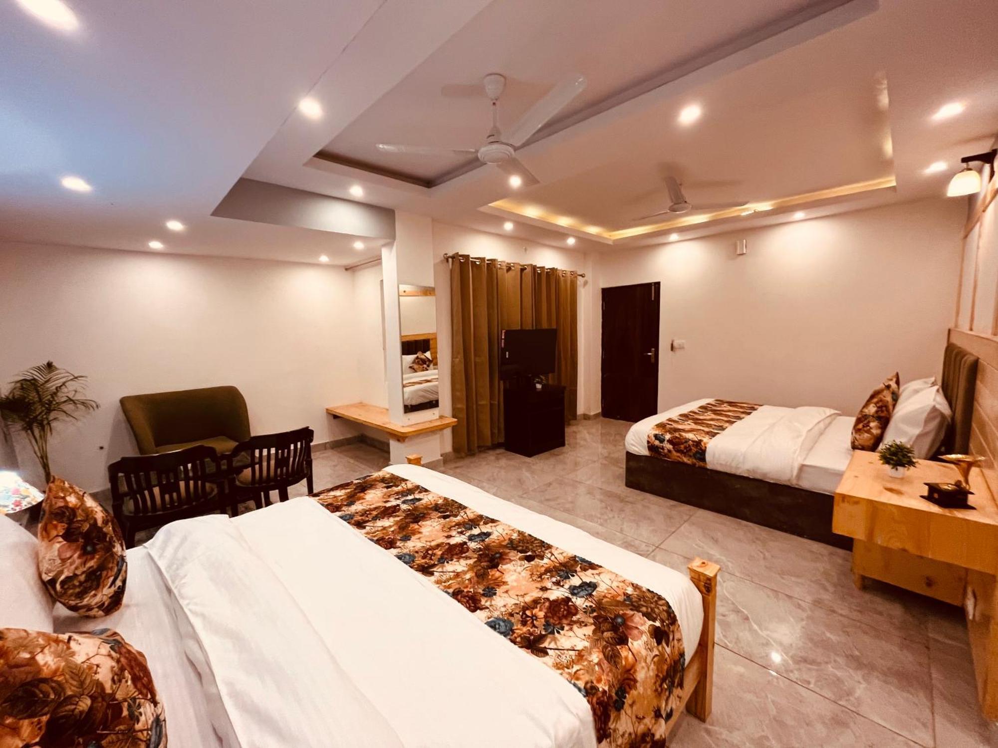 Pinerock Resort Best Selling Property In Mussoorie ! Luxury Rooms ! Mountain View ! Open Terrace ! Cafe ! Parking ! 4*