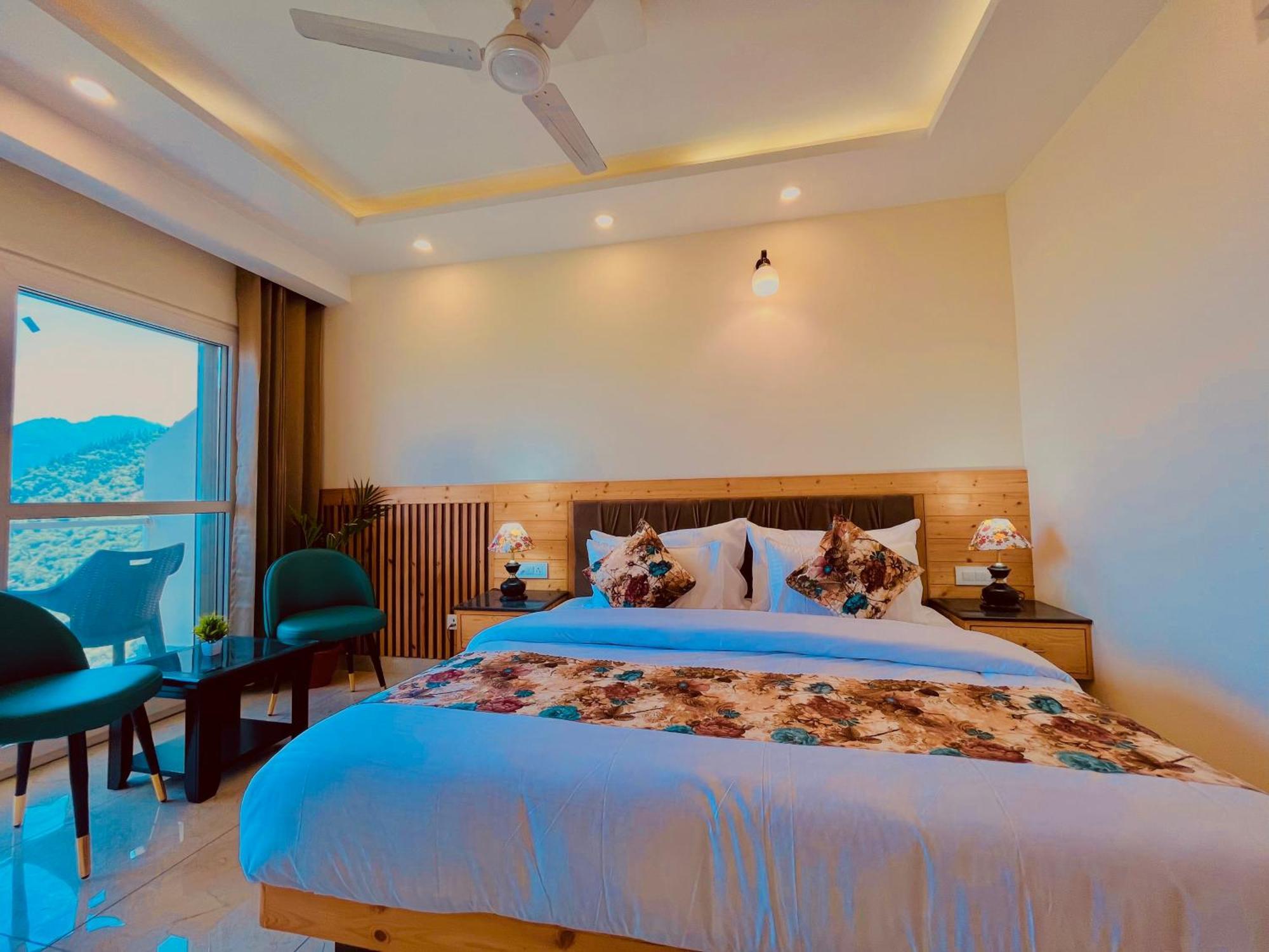Pinerock Resort Best Selling Property In Mussoorie ! Luxury Rooms ! Mountain View ! Open Terrace ! Cafe ! Parking !