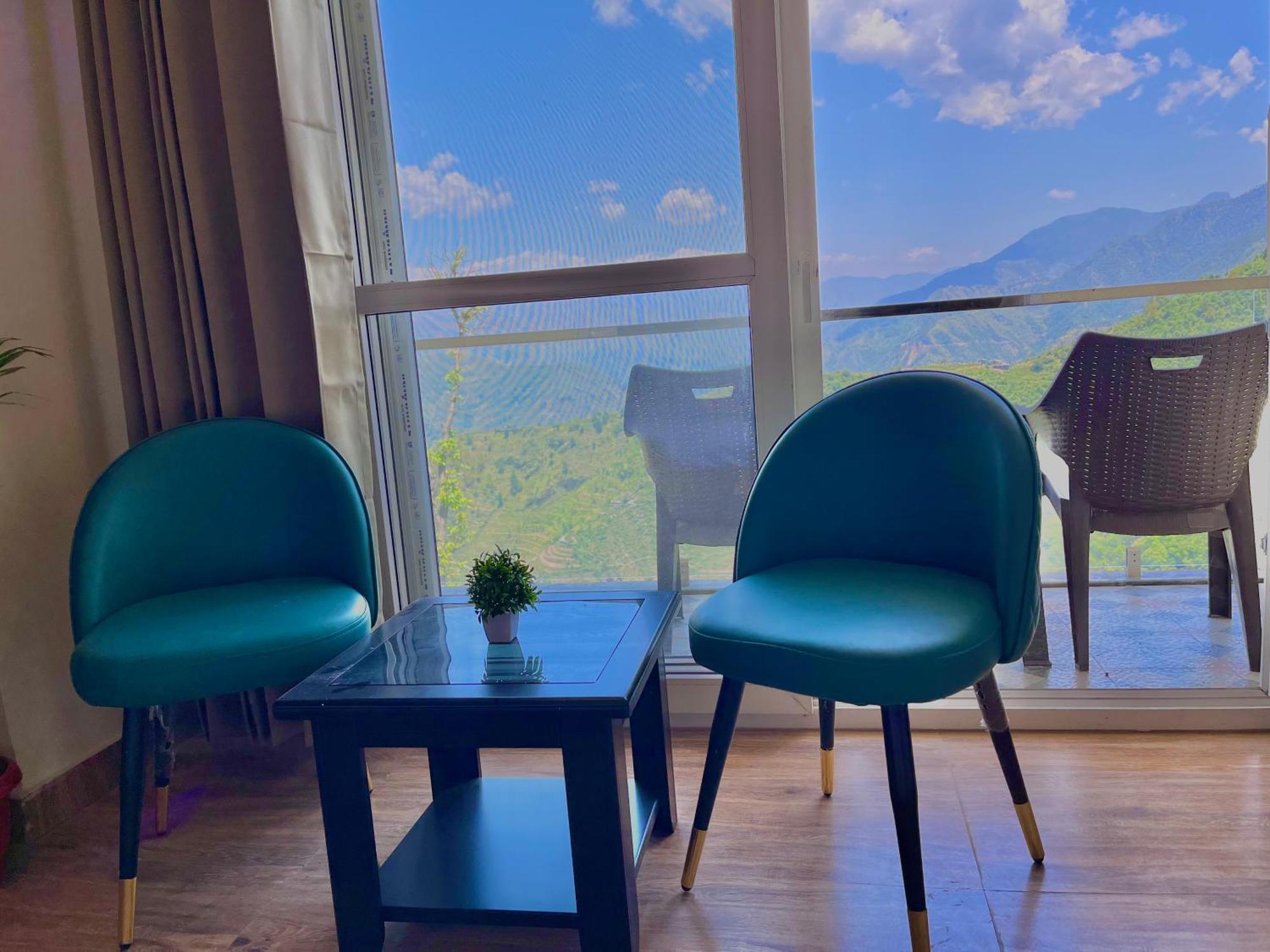Pinerock Resort Best Selling Property In Mussoorie ! Luxury Rooms ! Mountain View ! Open Terrace ! Cafe ! Parking !