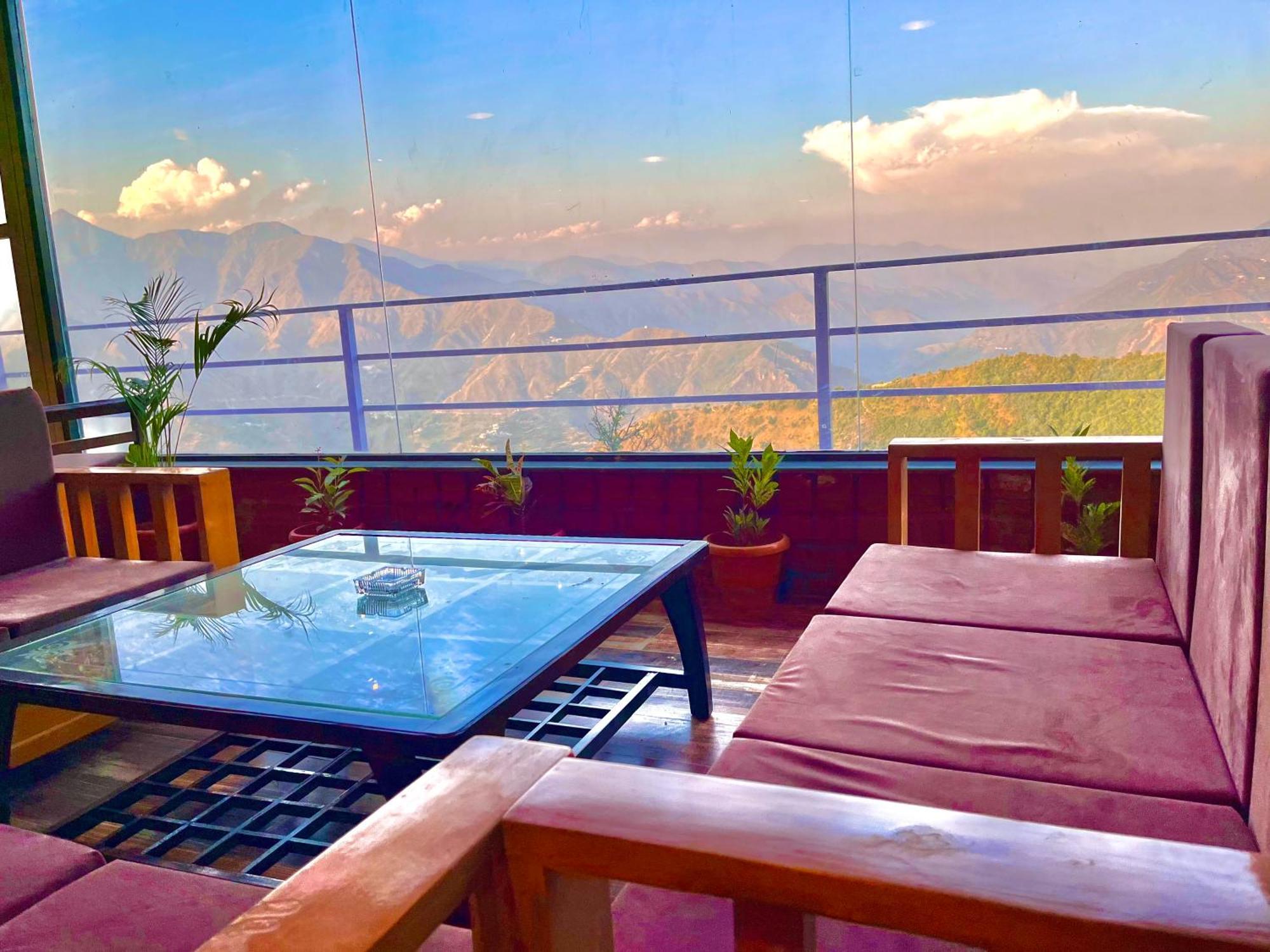 Pinerock Resort Best Selling Property In Mussoorie ! Luxury Rooms ! Mountain View ! Open Terrace ! Cafe ! Parking ! Hotel 4*
