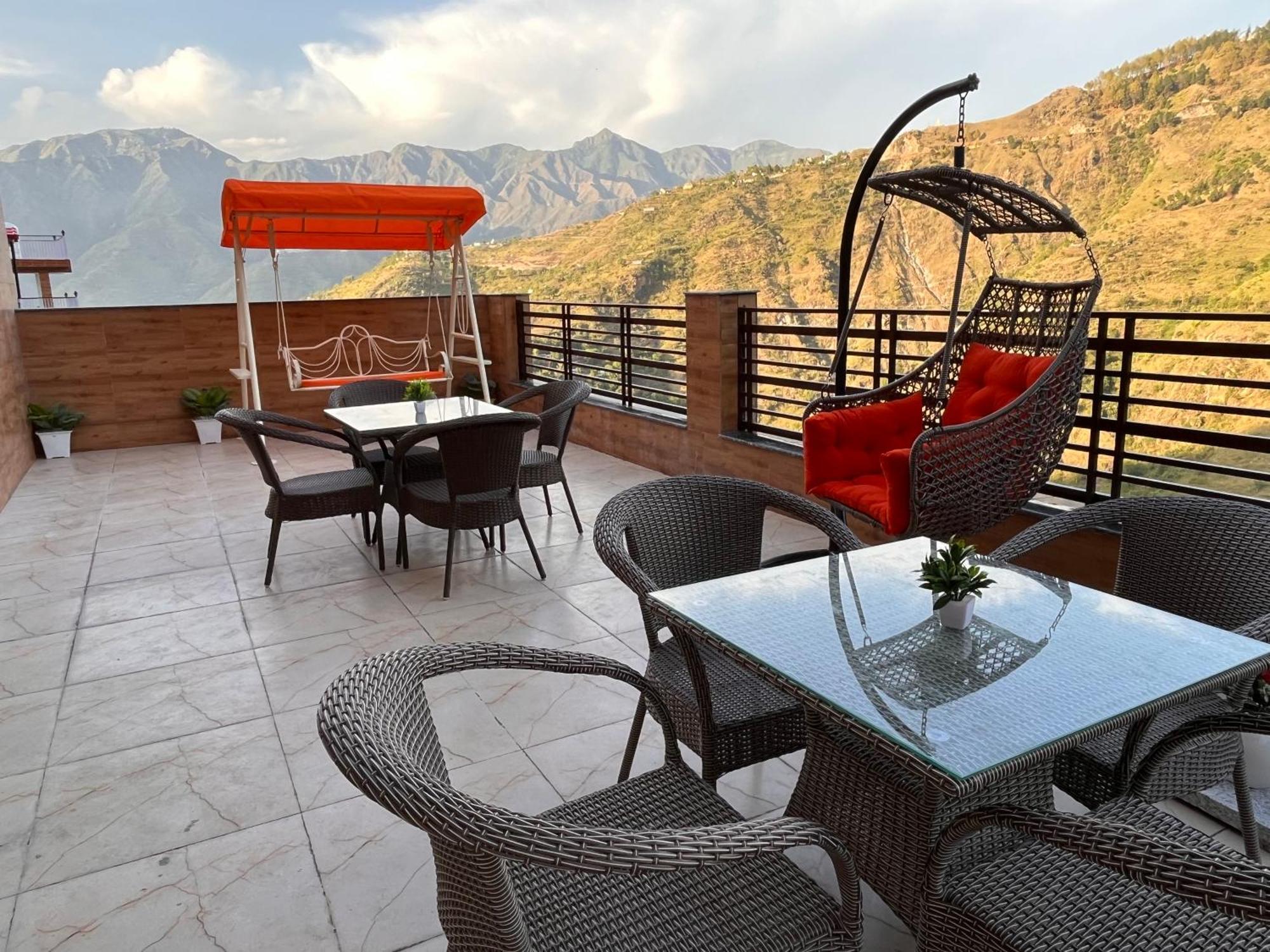 Pinerock Resort Best Selling Property In Mussoorie ! Luxury Rooms ! Mountain View ! Open Terrace ! Cafe ! Parking ! 4* Mussoorie