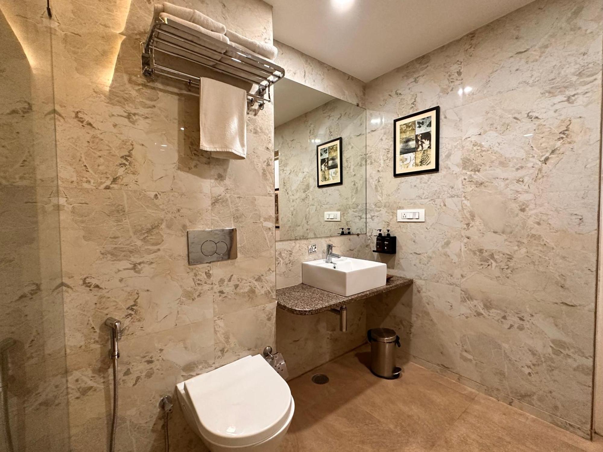Shourya Residency Hotel 3*