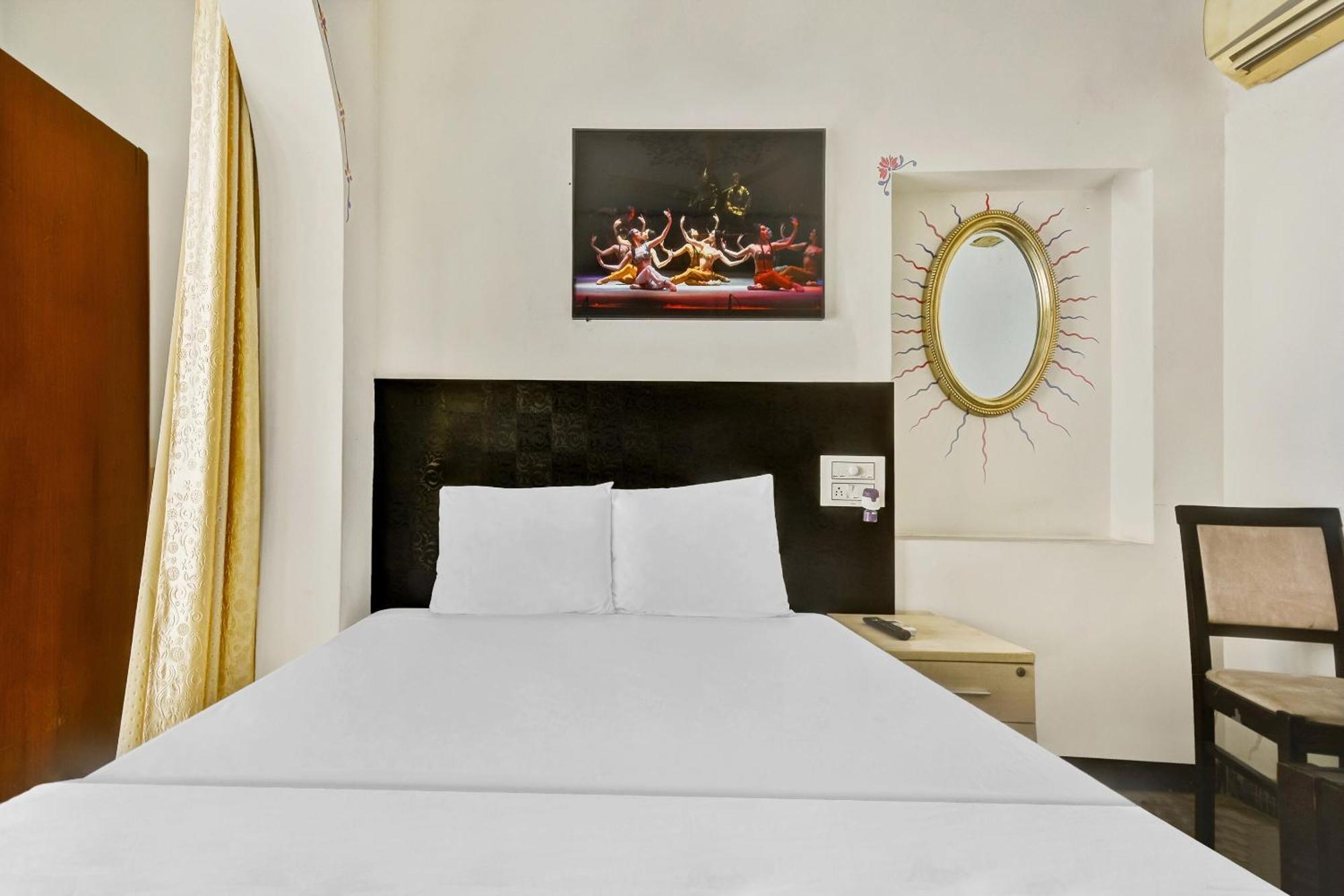 Hotel O Raj Karn