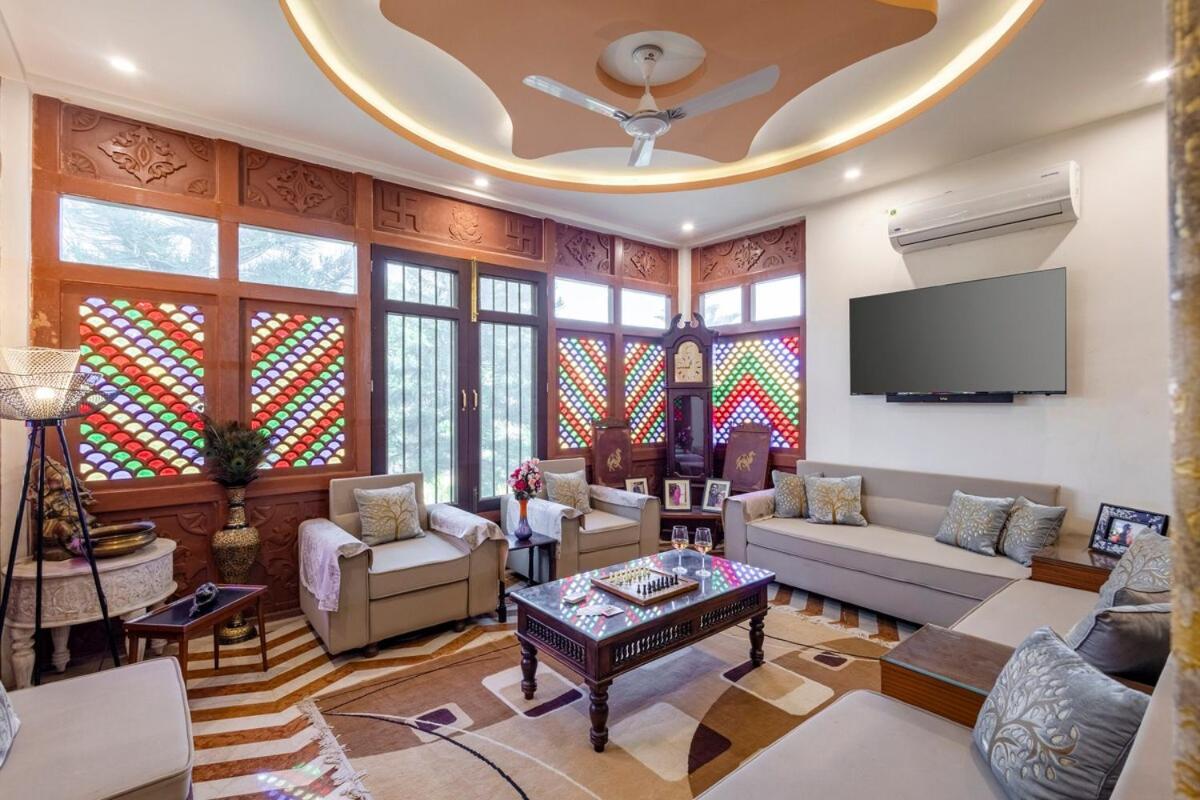 Abhimanyu Mansion Emerald 1-room Retreat With Common Outdoor Dining Area & Garden * Udaipur