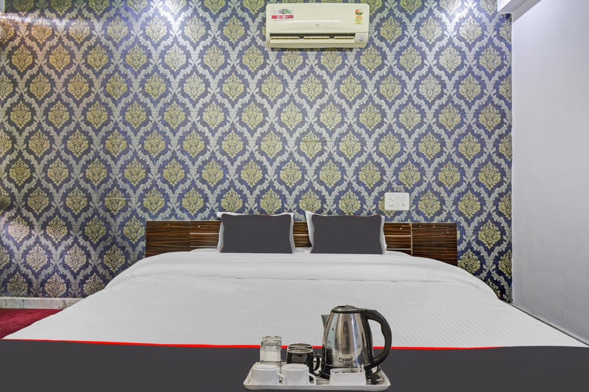 Hotel O Umaid *
