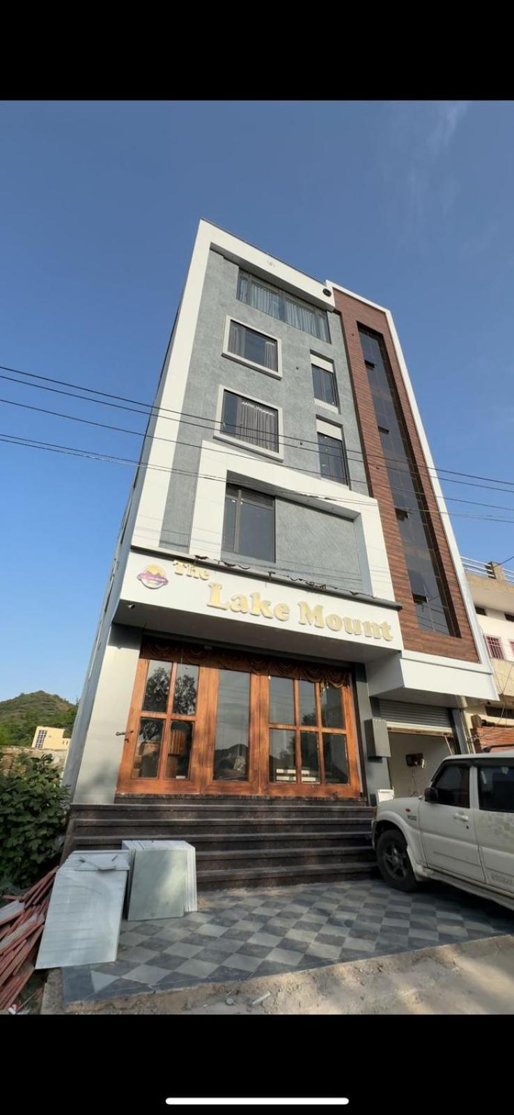 Hotel The Mount