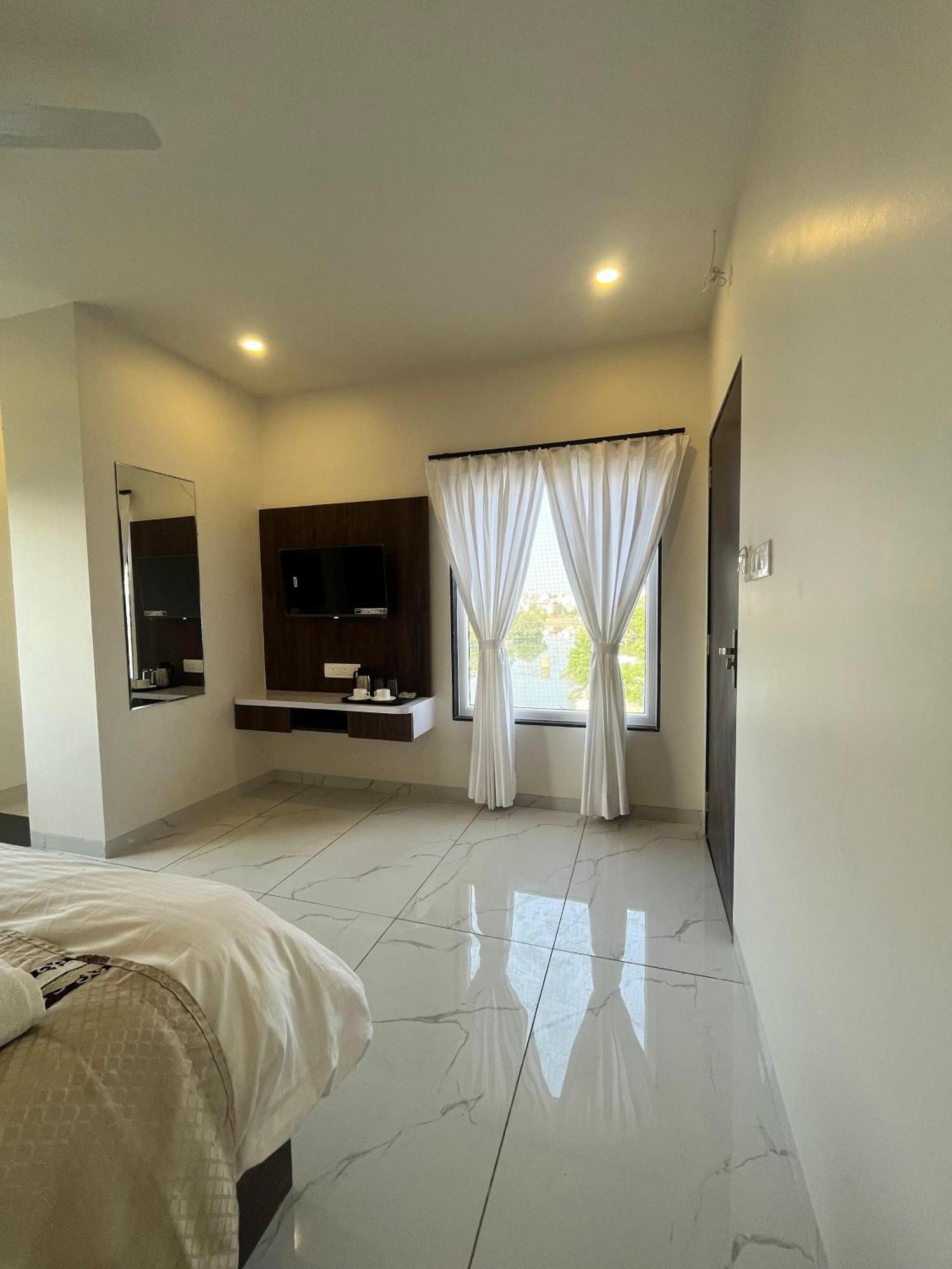 Jeel Pearl Hotel 3*