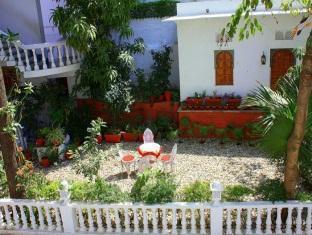 Pichola Hotel 3*