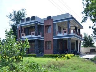 The Royale Country Retreat