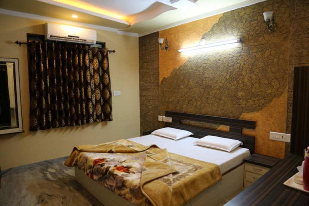 Kingdom Hotel 2*