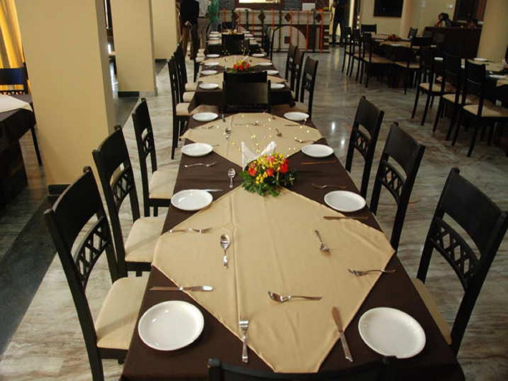 Kingdom Hotel 2*
