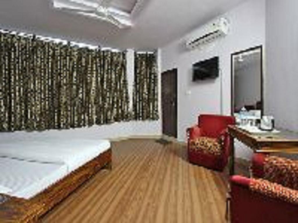 Fabhotel Prime Empire Palace 3*