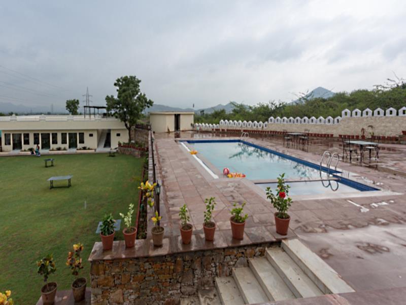 Hill Garden Retreat