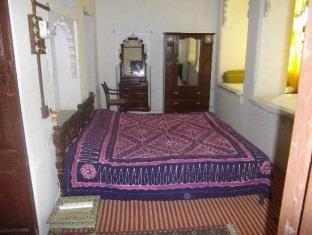 Hotel Ravla Khempur