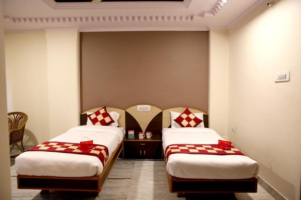 Hotel Oyo Railway Station 3*