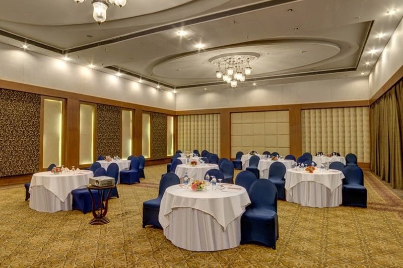 Ramada By Wyndham And Udaipur