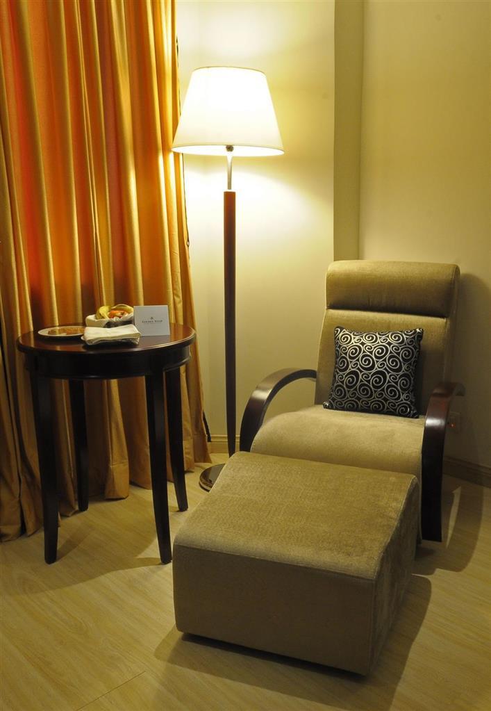Hotel Golden Tulip Udaipur